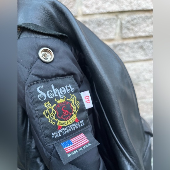 Schott NYC USA Men’s Moto Leather Jacket - Sz Medium motorcycle riding - Picture 10 of 16